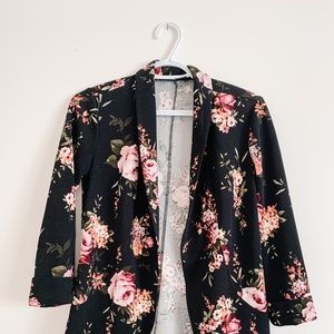 Dynamite Floral Blazer